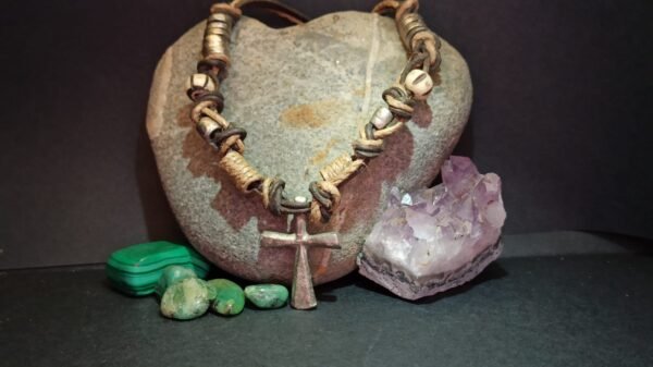 Collier avec croix