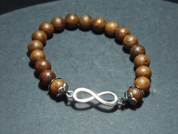 Bracelet perles bois breloque